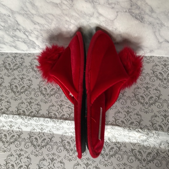 Victoria’s Secret, red Pom Pom sleepers - Picture 7 of 11